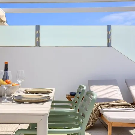 아파트 Penthouse In El